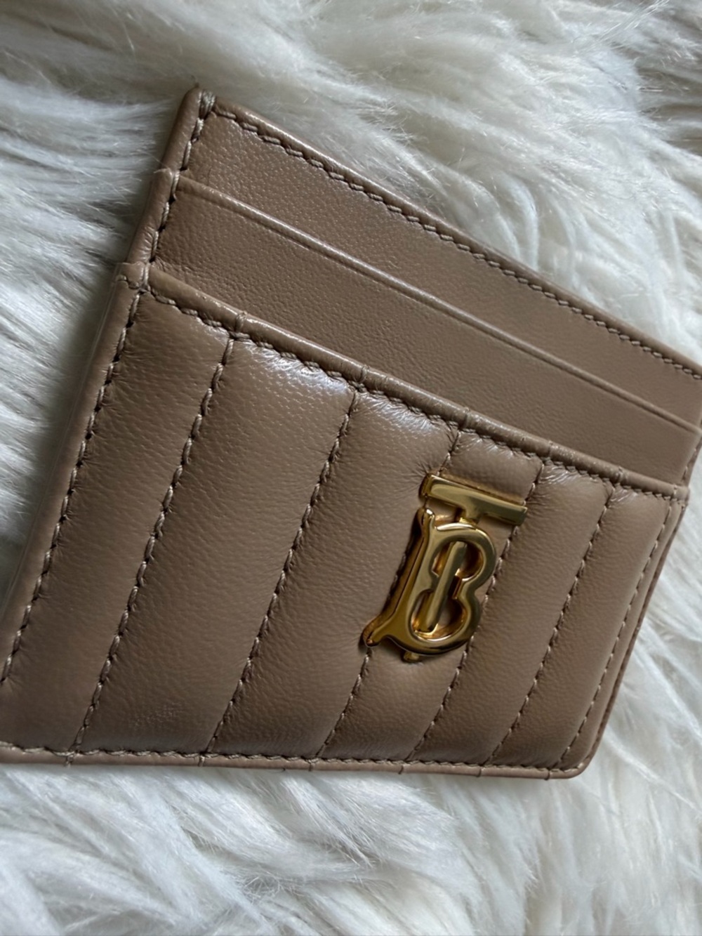 EUC Burberry leather card holder - Picture 3 of 11